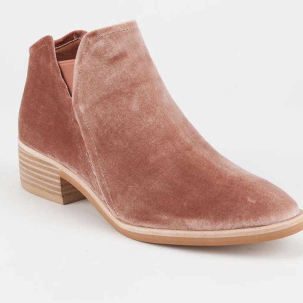 Dolce Vita Tay Velvet Booties